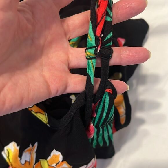 Old Navy szS cold shoulder ruffle elastic waist lined tropical print dress EUC - Picture 14 of 14